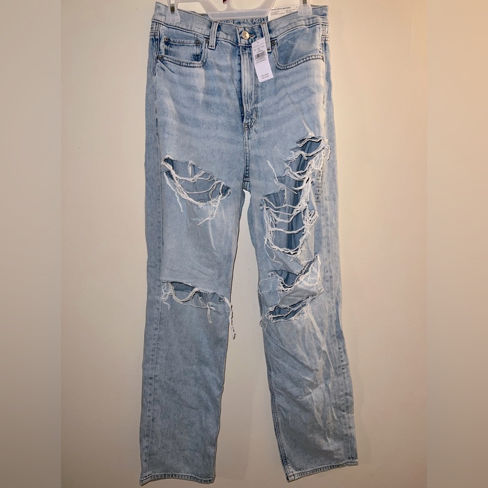 AE Ripped Highest Waist Baggy Straight Jean Women’s Size 8 Brand New